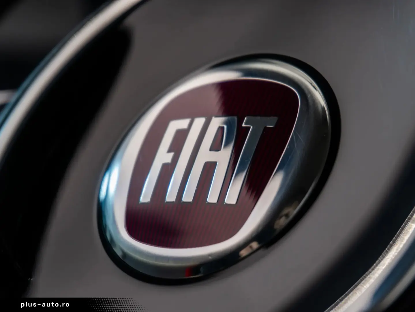 Fiat 500 • 0.9 TwinAir 80 CP • Automată • Bi-Xenon  • 2015