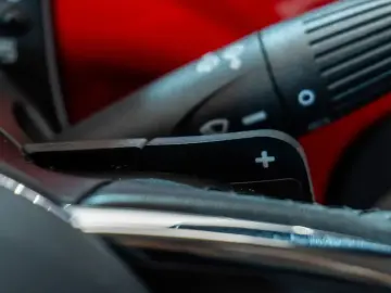 Fiat 500 • 0.9 TwinAir 80 CP • Automată • Bi-Xenon  • 2015