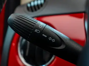 Fiat 500 • 0.9 TwinAir 80 CP • Automată • Bi-Xenon  • 2015