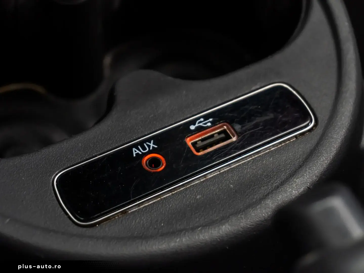 Fiat 500 • 0.9 TwinAir 80 CP • Automată • Bi-Xenon  • 2015