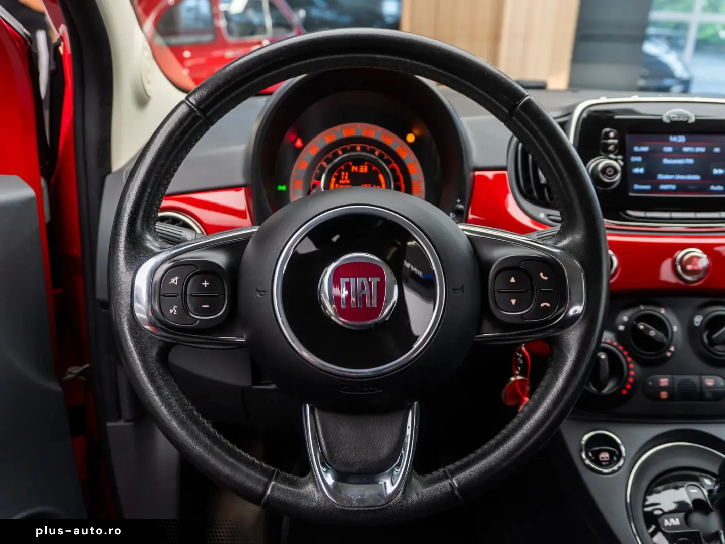 Fiat 500 • 0.9 TwinAir 80 CP • Automată • Bi-Xenon  • 2015