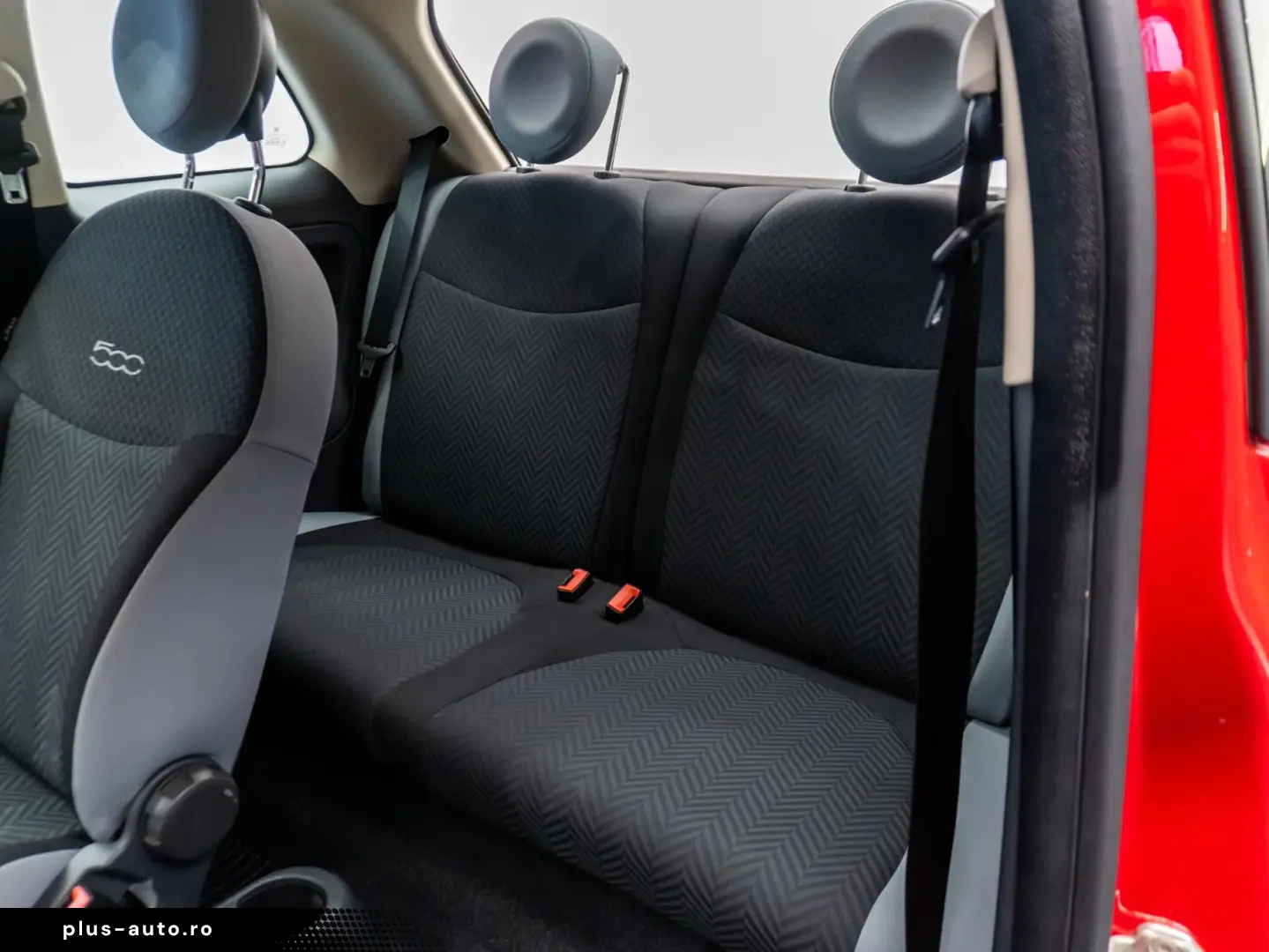 Fiat 500 • 0.9 TwinAir 80 CP • Automată • Bi-Xenon  • 2015