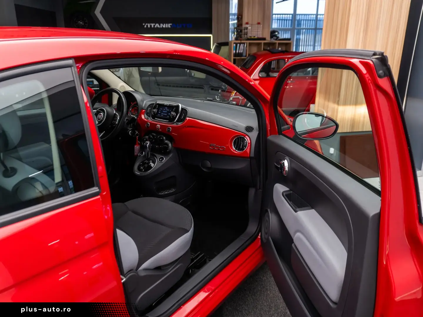 Fiat 500 • 0.9 TwinAir 80 CP • Automată • Bi-Xenon  • 2015