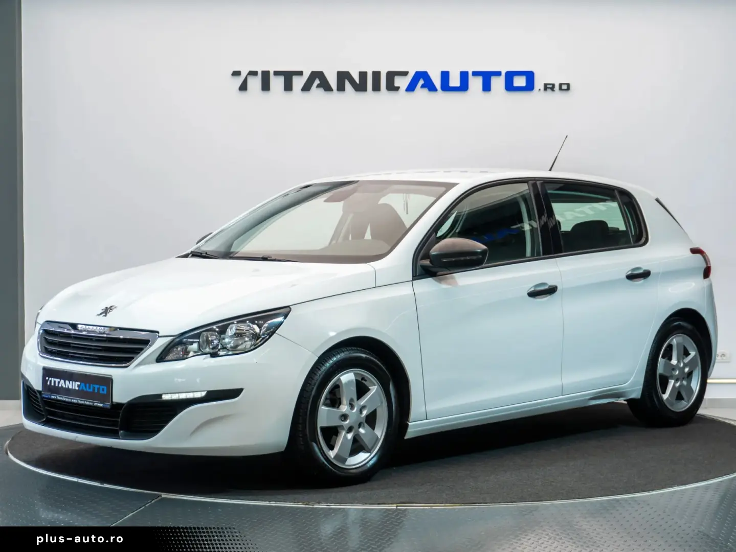 Peugeot 308 1.2 VTi Active Multimedia   AUX   Bluetooth   CD