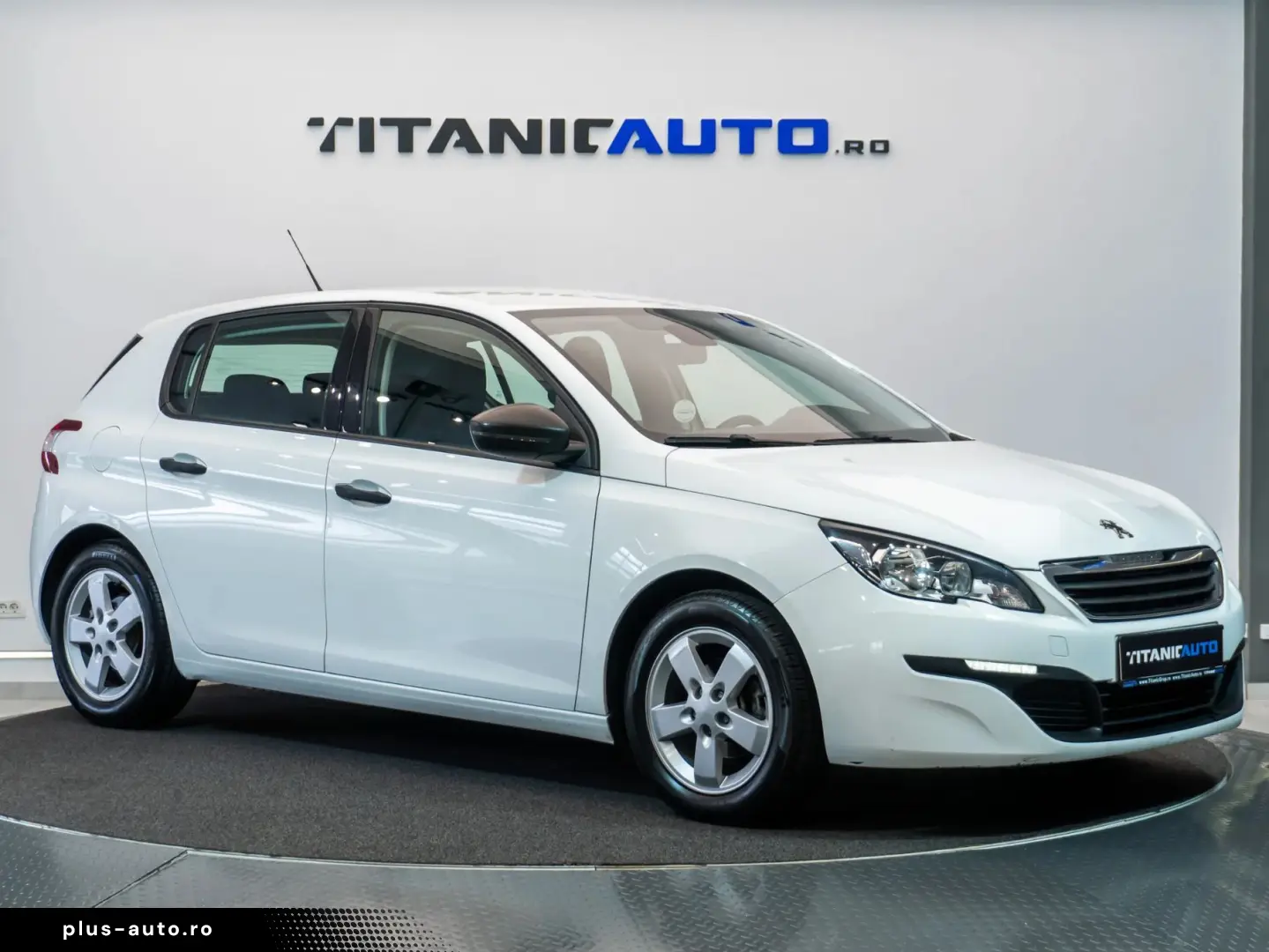 Peugeot 308 1.2 VTi Active Multimedia   AUX   Bluetooth   CD