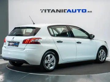 Peugeot 308 1.2 VTi Active Multimedia   AUX   Bluetooth   CD