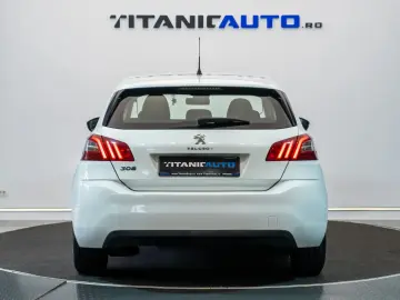 Peugeot 308 1.2 VTi Active Multimedia   AUX   Bluetooth   CD
