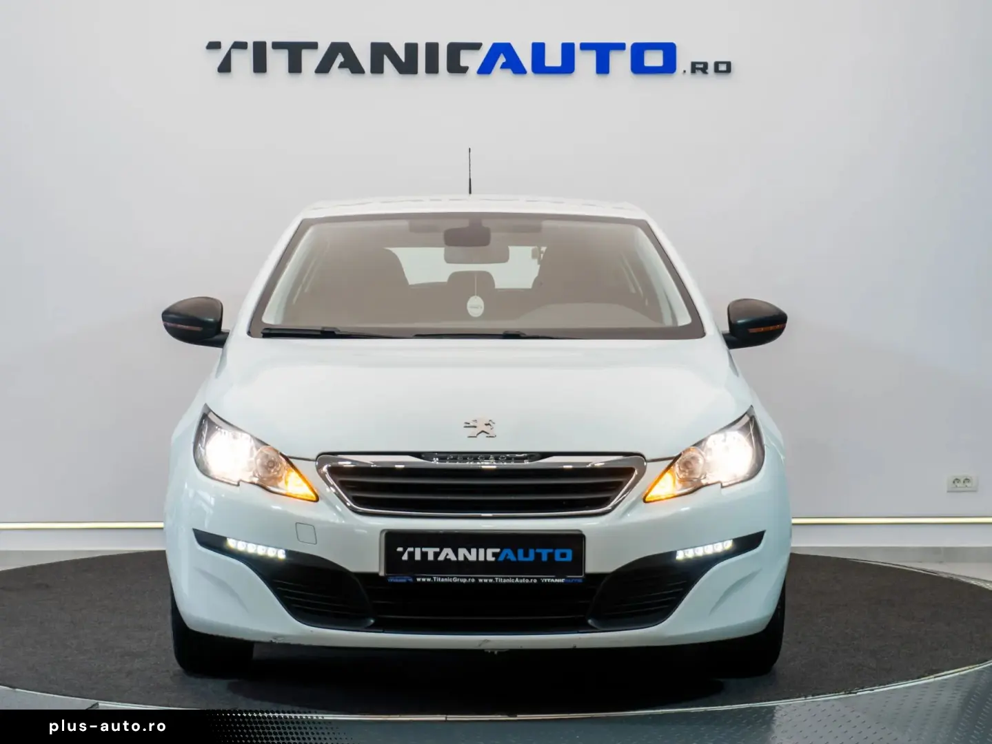 Peugeot 308 1.2 VTi Active Multimedia   AUX   Bluetooth   CD