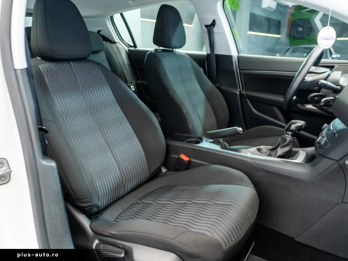 Peugeot 308 1.2 VTi Active Multimedia   AUX   Bluetooth   CD