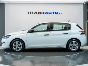 Peugeot 308 1.2 VTi Active Multimedia   AUX   Bluetooth   CD