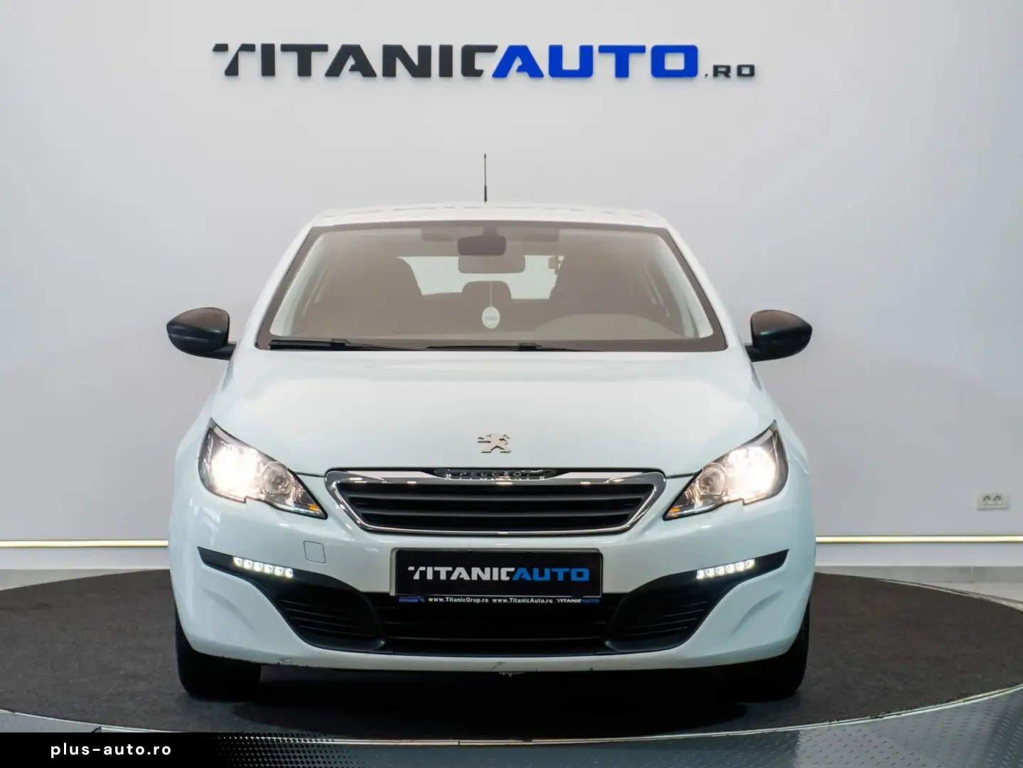 Peugeot 308 1.2 VTi Active Multimedia   AUX   Bluetooth   CD