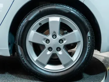 Peugeot 308 1.2 VTi Active Multimedia   AUX   Bluetooth   CD