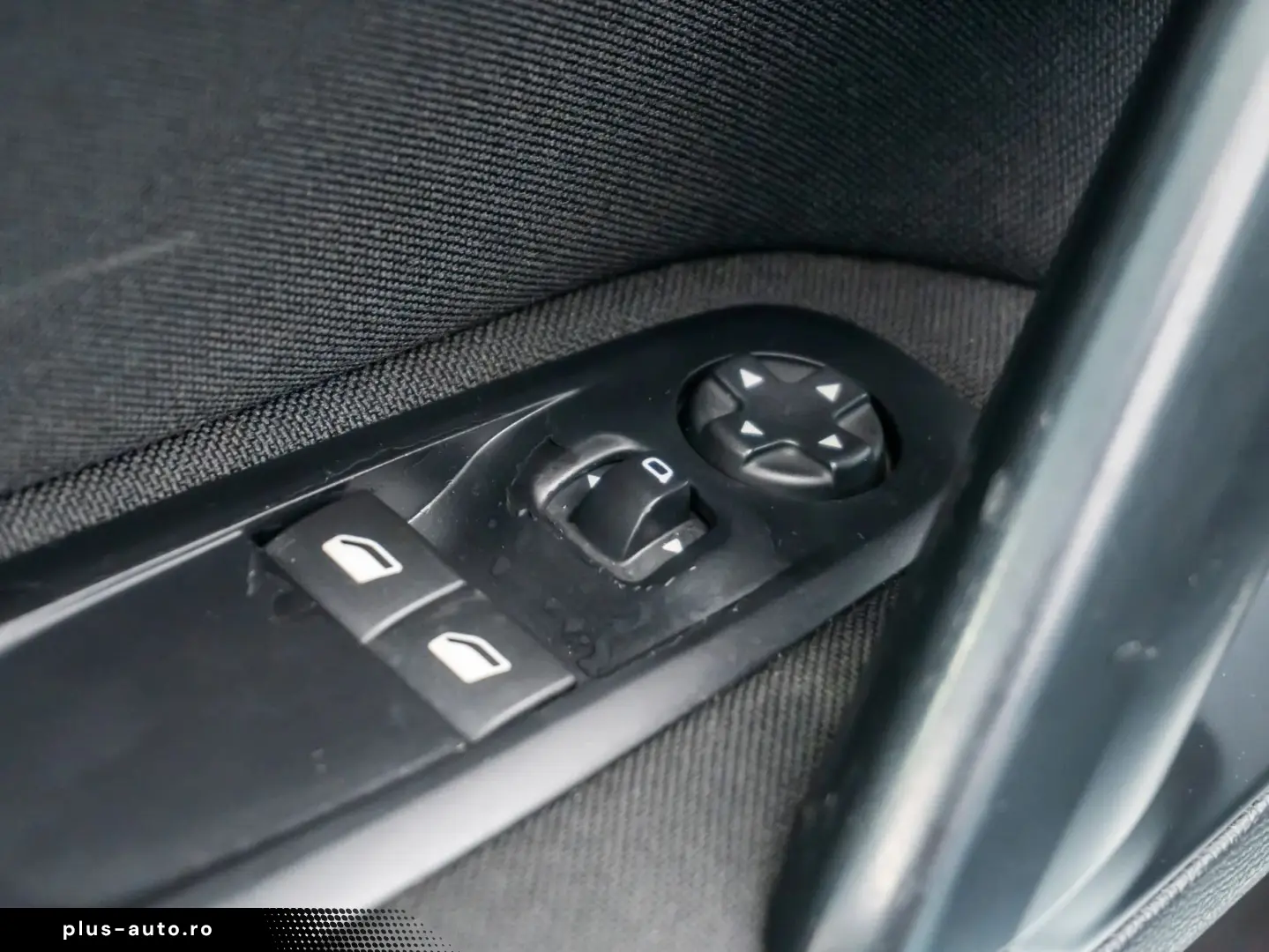 Peugeot 308 1.2 VTi Active Multimedia   AUX   Bluetooth   CD