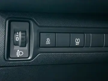 Peugeot 308 1.2 VTi Active Multimedia   AUX   Bluetooth   CD