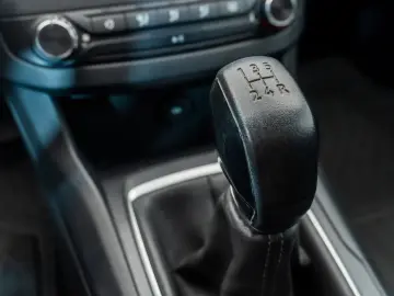 Peugeot 308 1.2 VTi Active Multimedia   AUX   Bluetooth   CD