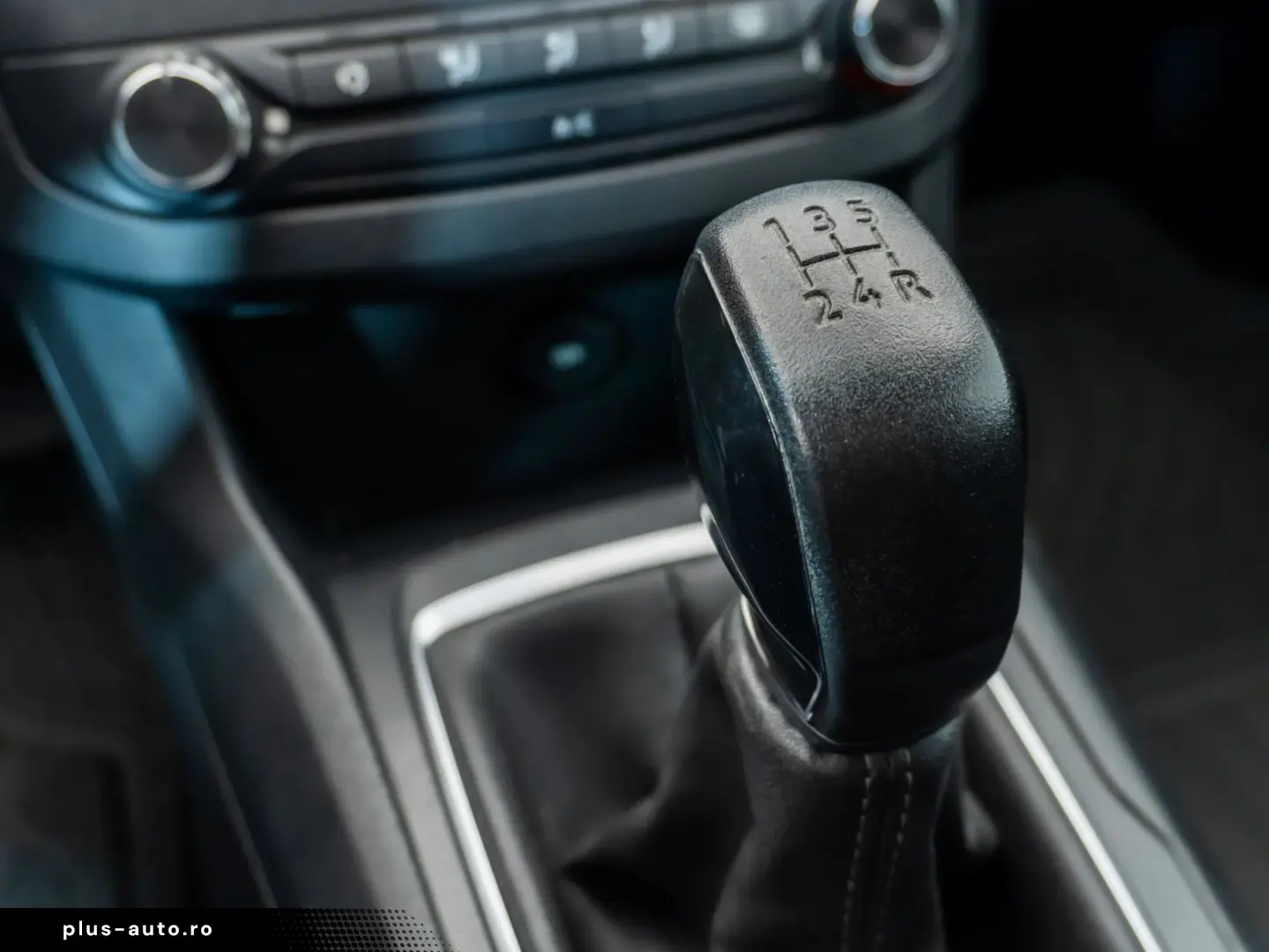 Peugeot 308 1.2 VTi Active Multimedia   AUX   Bluetooth   CD