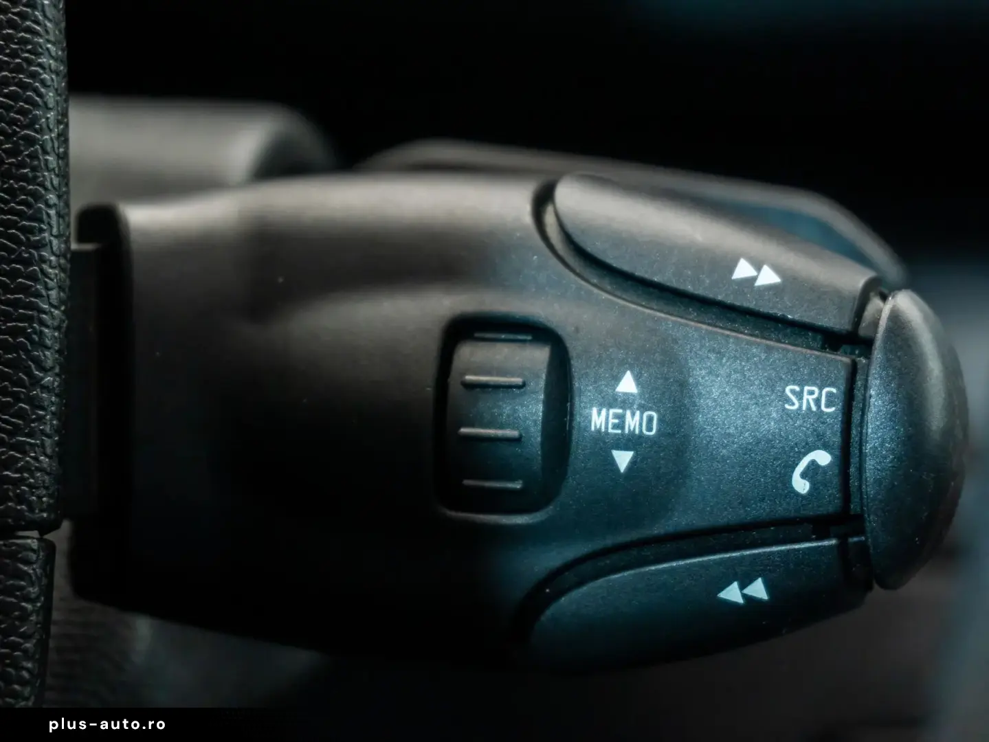 Peugeot 308 1.2 VTi Active Multimedia   AUX   Bluetooth   CD