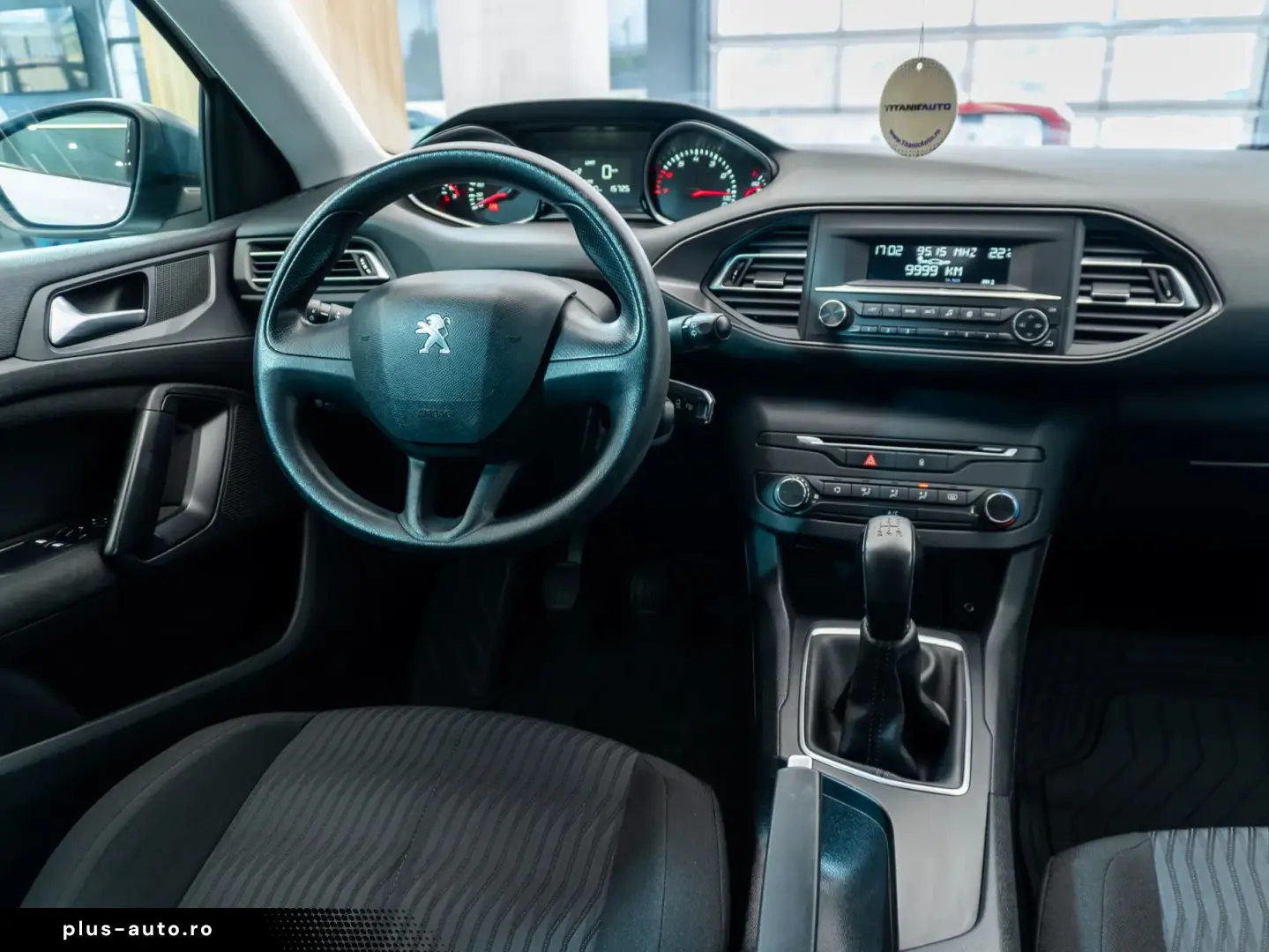 Peugeot 308 1.2 VTi Active Multimedia   AUX   Bluetooth   CD