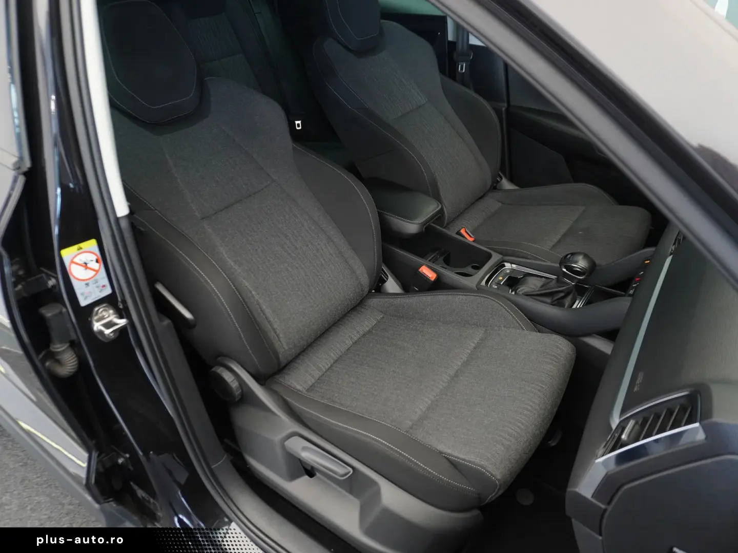 Skoda Karoq 1.6 TDI SCR DSG Style Rate Credit Leasing