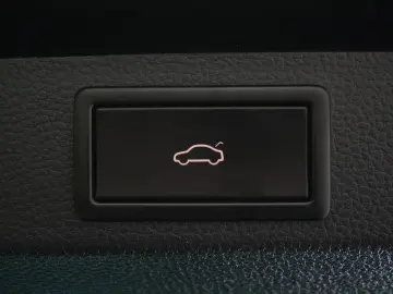 Skoda Karoq 1.6 TDI SCR DSG Style Rate Credit Leasing