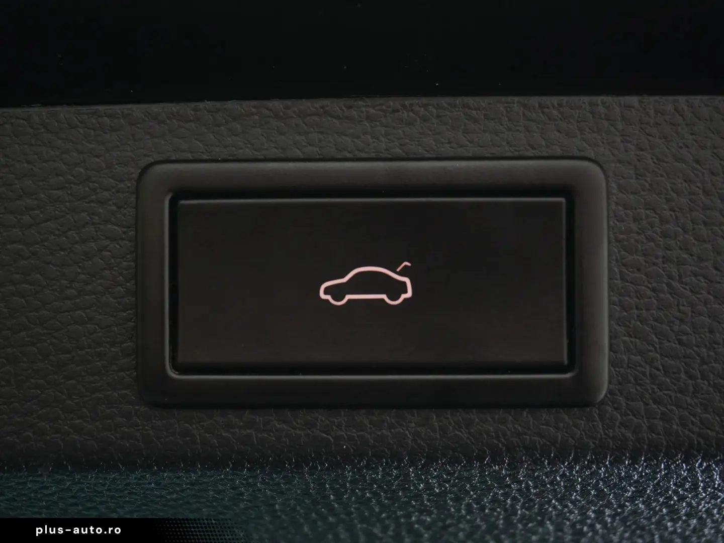 Skoda Karoq 1.6 TDI SCR DSG Style Rate Credit Leasing