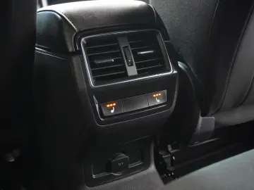 Skoda Karoq 1.6 TDI SCR DSG Style Rate Credit Leasing