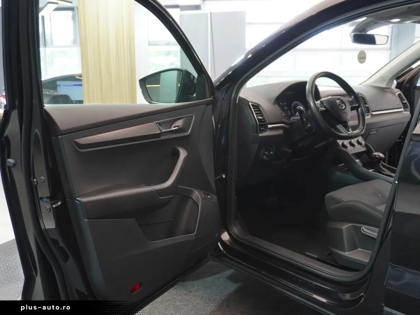 Skoda Karoq 1.6 TDI SCR DSG Style Rate Credit Leasing