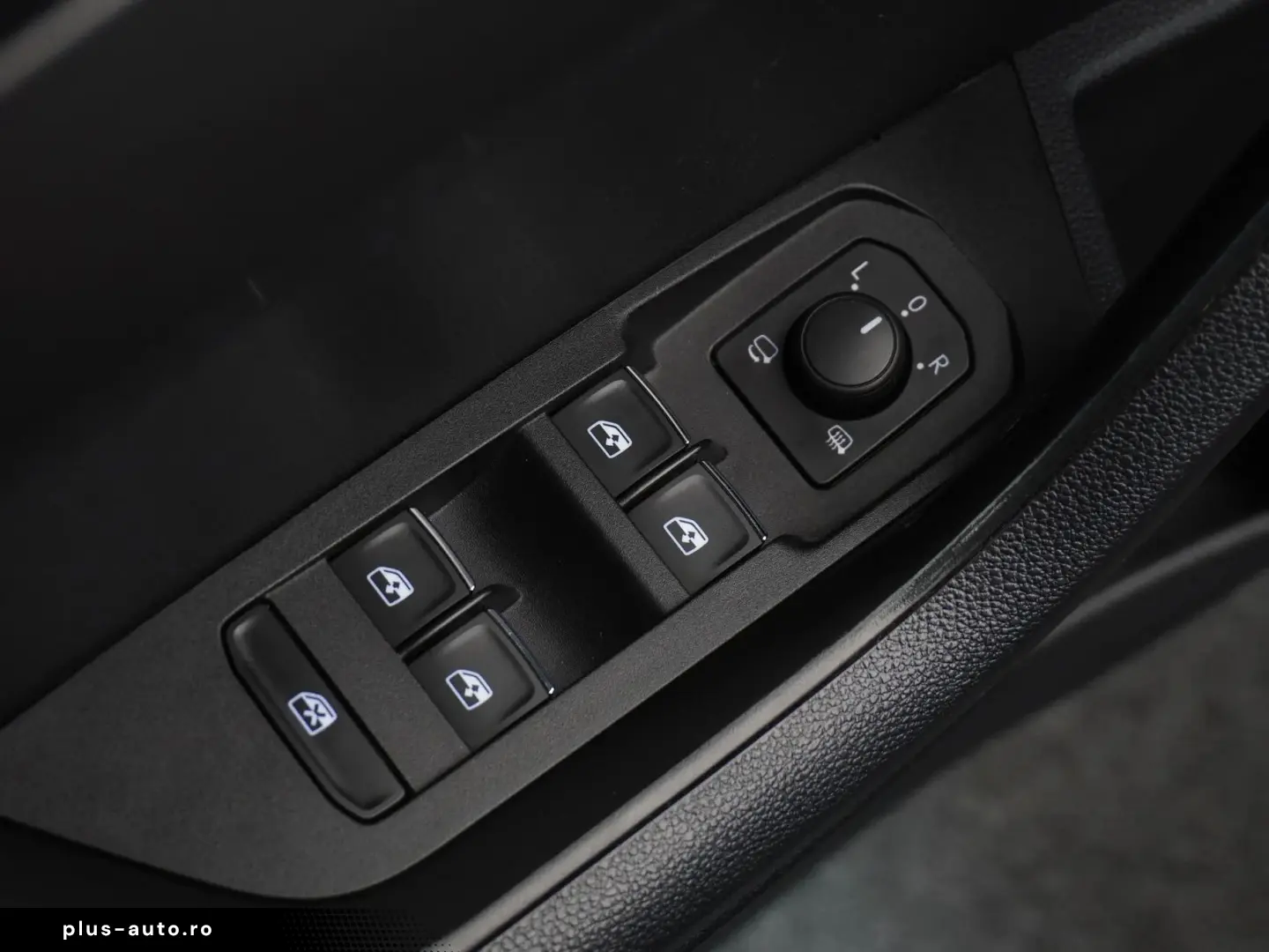 Skoda Karoq 1.6 TDI SCR DSG Style Rate Credit Leasing