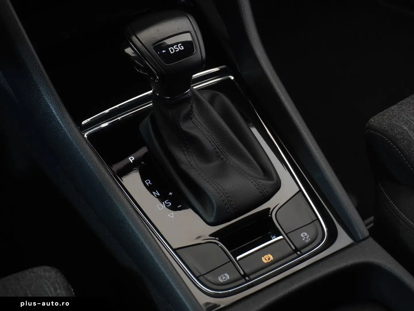 Skoda Karoq 1.6 TDI SCR DSG Style Rate Credit Leasing