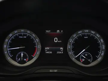 Skoda Karoq 1.6 TDI SCR DSG Style Rate Credit Leasing