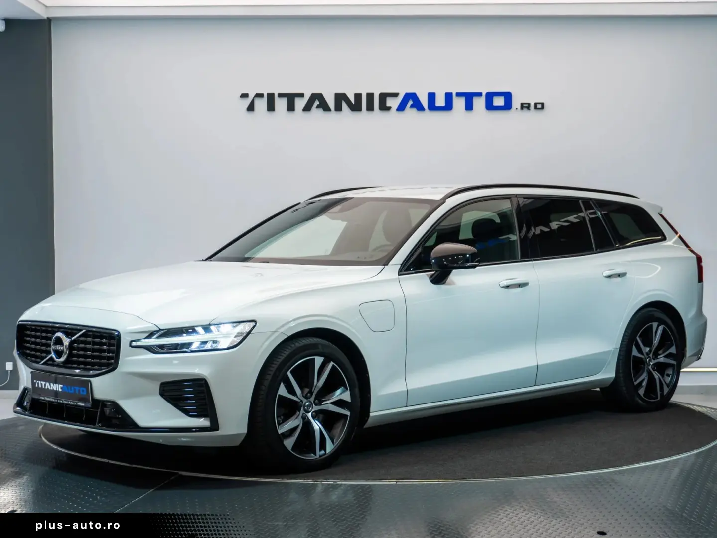 Volvo V60 T6 R-Design Hibrid Plug-In AWD RATE CREDIT LEASING