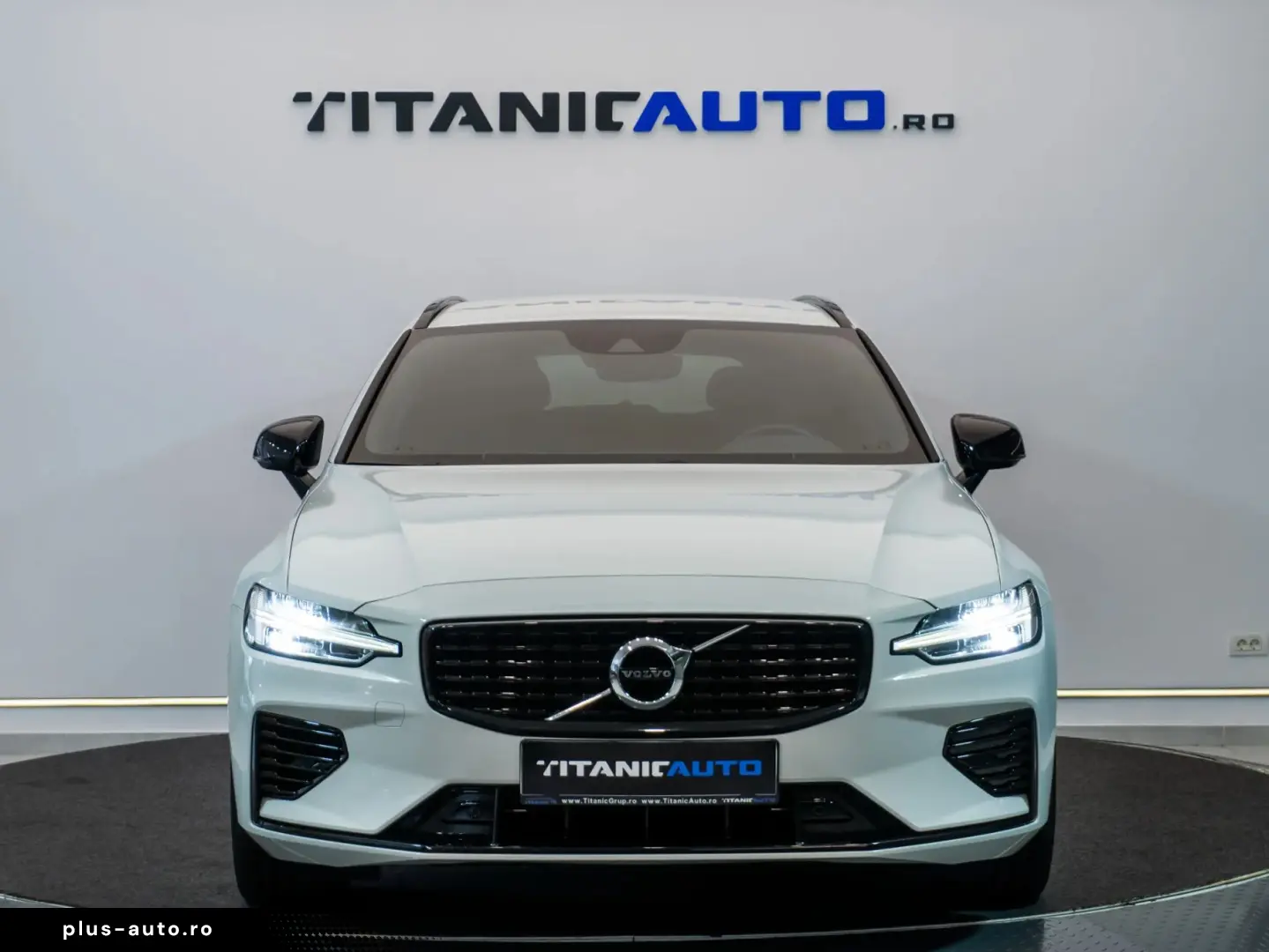 Volvo V60 T6 R-Design Hibrid Plug-In AWD RATE CREDIT LEASING