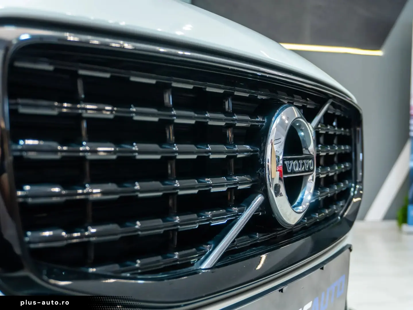 Volvo V60 T6 R-Design Hibrid Plug-In AWD RATE CREDIT LEASING