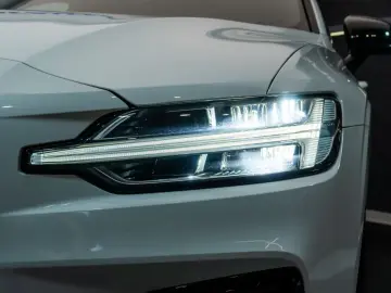 Volvo V60 T6 R-Design Hibrid Plug-In AWD RATE CREDIT LEASING