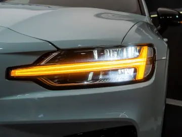 Volvo V60 T6 R-Design Hibrid Plug-In AWD RATE CREDIT LEASING