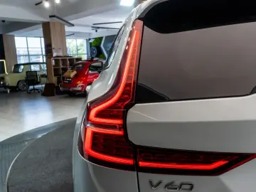 Volvo V60 T6 R-Design Hibrid Plug-In AWD RATE CREDIT LEASING