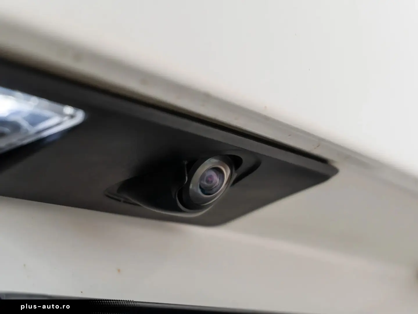 Volvo V60 T6 R-Design Hibrid Plug-In AWD RATE CREDIT LEASING