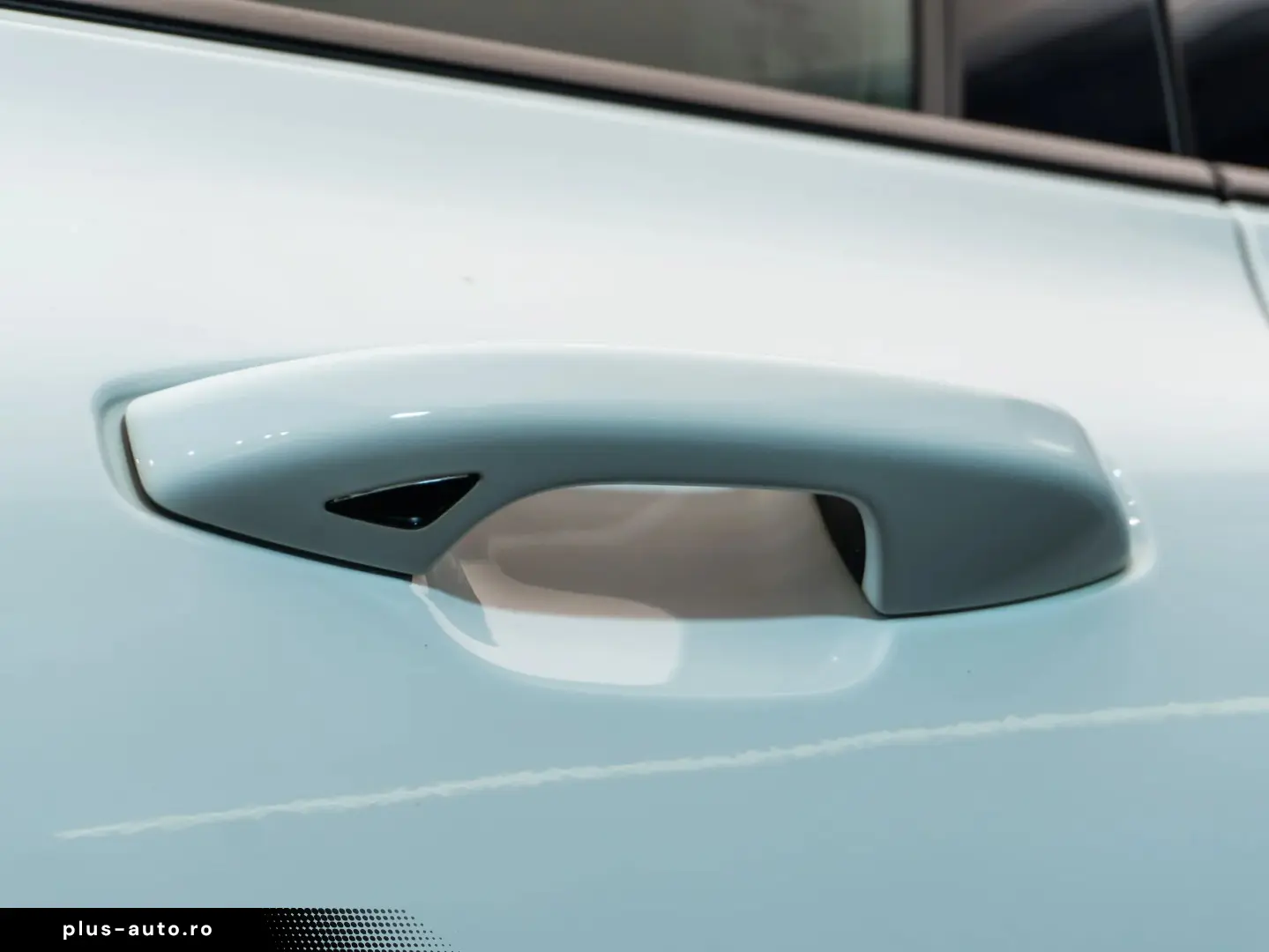 Volvo V60 T6 R-Design Hibrid Plug-In AWD RATE CREDIT LEASING