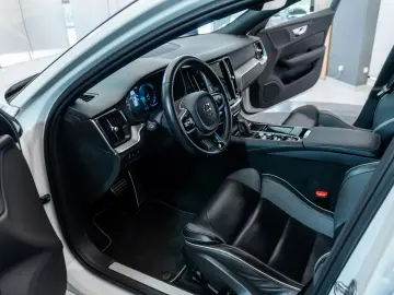 Volvo V60 T6 R-Design Hibrid Plug-In AWD RATE CREDIT LEASING