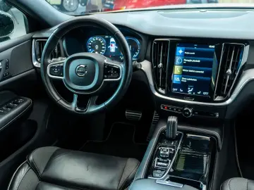 Volvo V60 T6 R-Design Hibrid Plug-In AWD RATE CREDIT LEASING