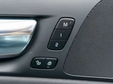 Volvo V60 T6 R-Design Hibrid Plug-In AWD RATE CREDIT LEASING