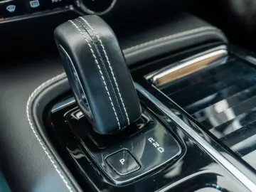 Volvo V60 T6 R-Design Hibrid Plug-In AWD RATE CREDIT LEASING