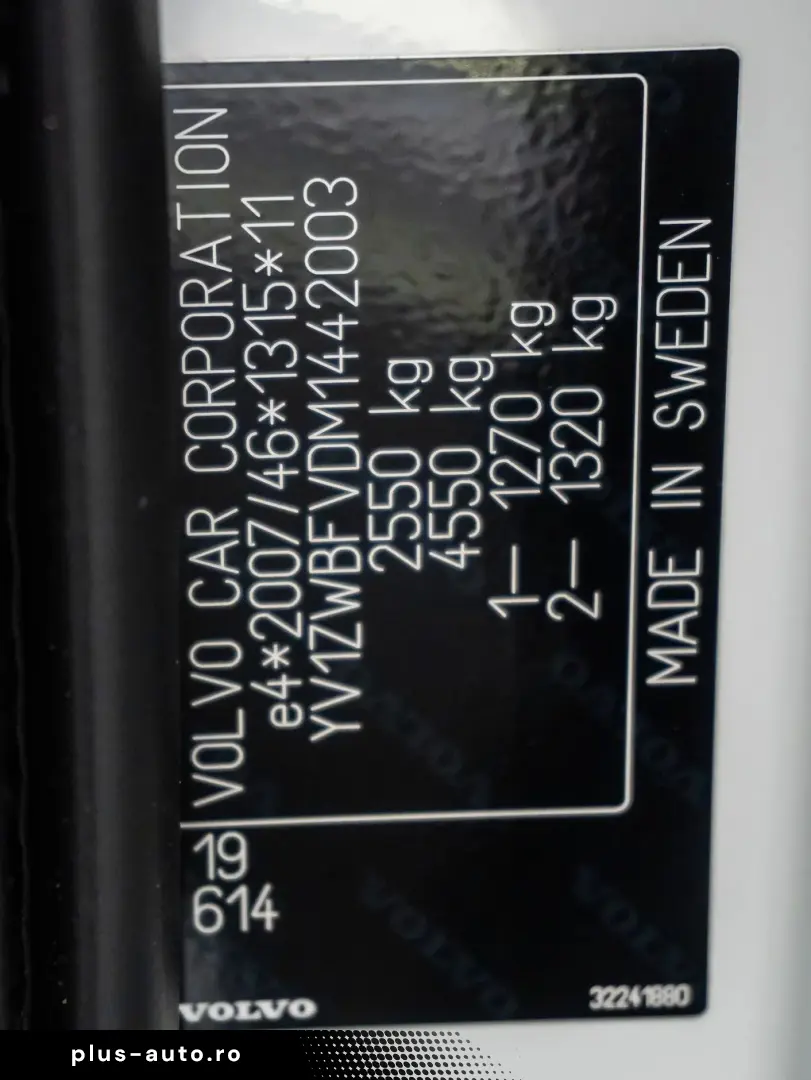 Volvo V60 T6 R-Design Hibrid Plug-In AWD RATE CREDIT LEASING