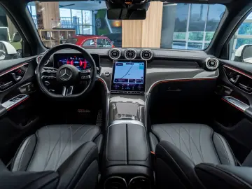 Mercedes-Benz GLC 220 d 4MATIC • 2.0 •  Off-Roader • AMG Lin