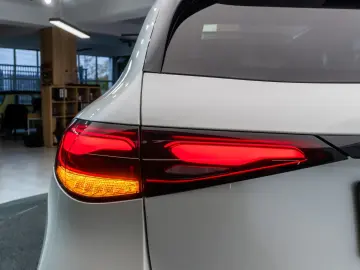 Mercedes-Benz GLC 220 d 4MATIC • 2.0 •  Off-Roader • AMG Lin