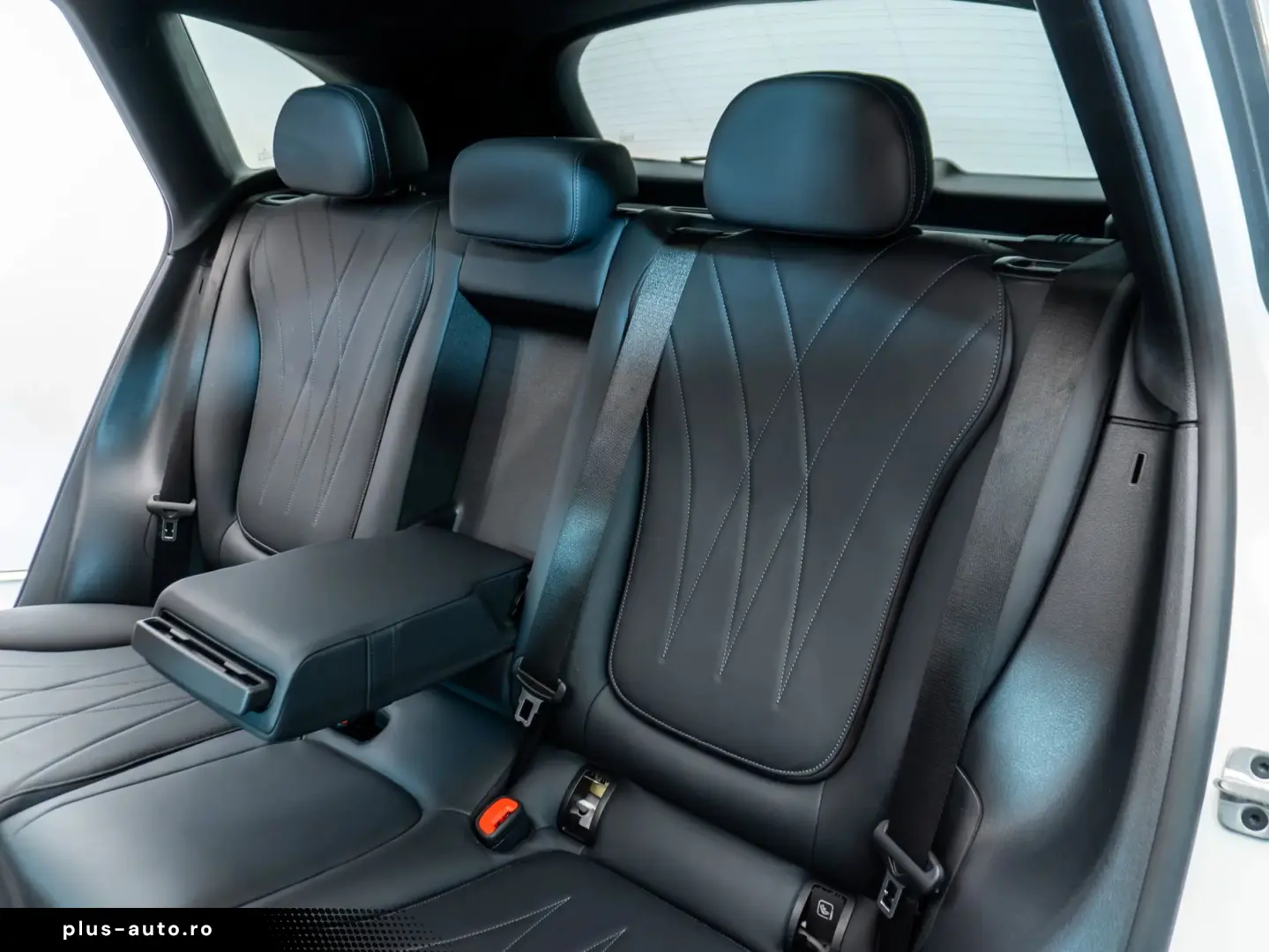 Mercedes-Benz GLC 220 d 4MATIC • 2.0 •  Off-Roader • AMG Lin