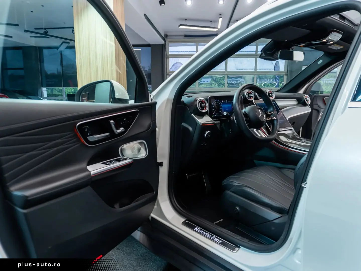 Mercedes-Benz GLC 220 d 4MATIC • 2.0 •  Off-Roader • AMG Lin