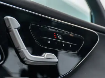 Mercedes-Benz GLC 220 d 4MATIC • 2.0 •  Off-Roader • AMG Lin