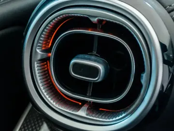 Mercedes-Benz GLC 220 d 4MATIC • 2.0 •  Off-Roader • AMG Lin