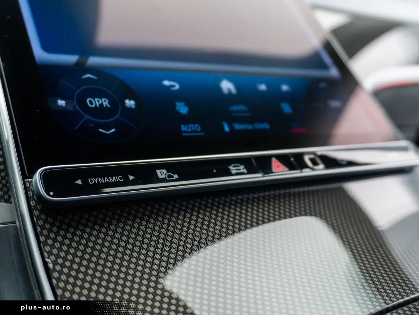 Mercedes-Benz GLC 220 d 4MATIC • 2.0 •  Off-Roader • AMG Lin